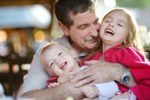 Därför löper barn med äldre pappor ökad risk för psykisk sjukdom